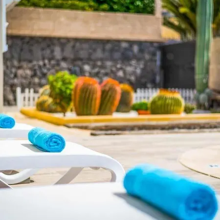 Playa De Fanabe Sleeps 6 Pool Air Con Wifi Costa Adeje (Tenerife)
