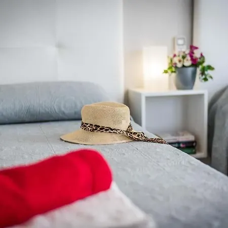 Playa De Fanabe Sleeps 6 Pool Air Con Wifi Costa Adeje (Tenerife)